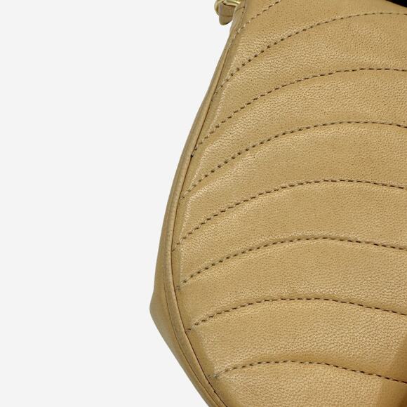 Authentic Vintage Beige Lambskin Chanel Halfmoon w 24k gold plated hardware - Picture 9 of 16